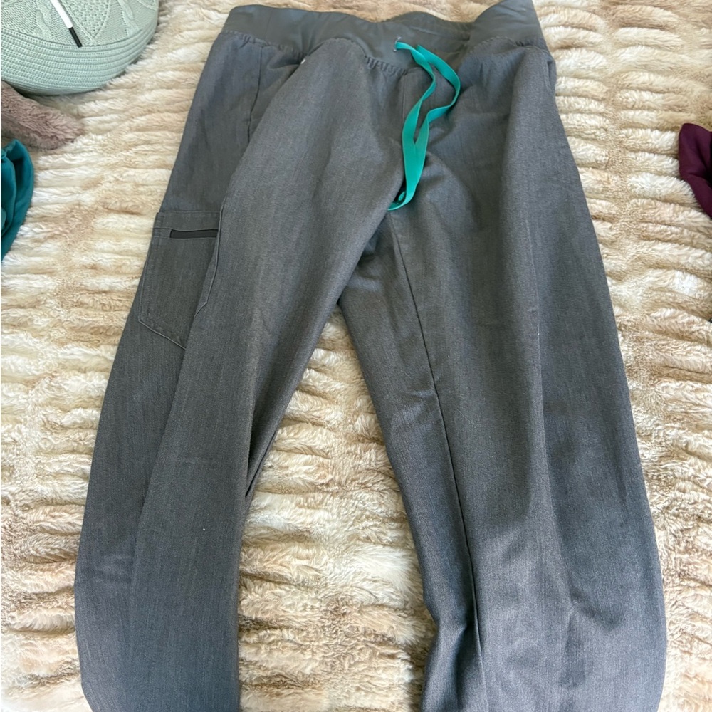 Figs Women's Zamora Graphite Scrub Joggers with Teal Drawstring